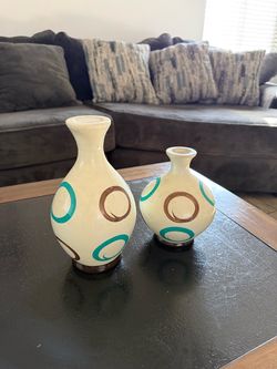 Decorative Ceramic Vases – Set of 2