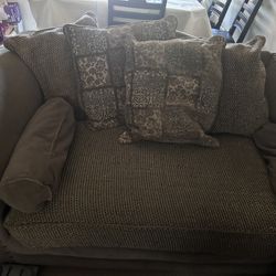 2 Set The Couches 