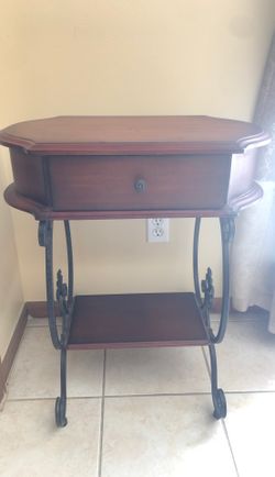 Mini wood console table