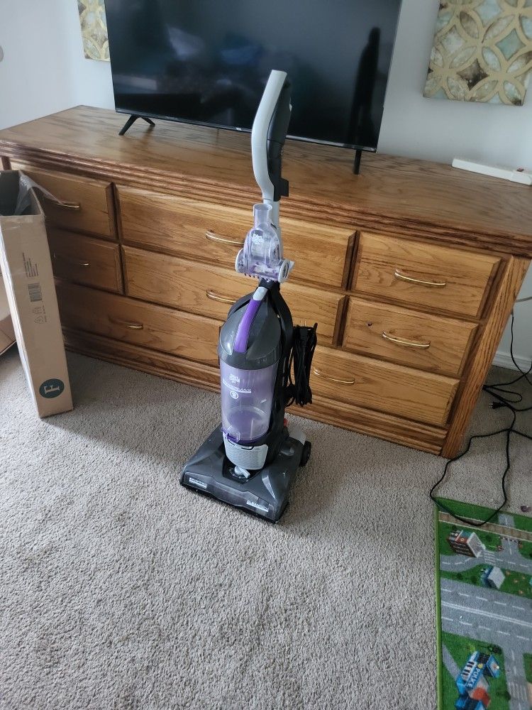 Dirt Devil Power Max Rewind Pet Vacuum Cleaner