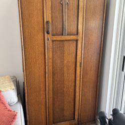 Deco Decor Armoire