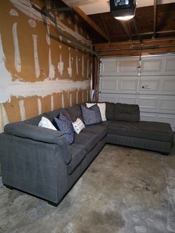 Gray 2pc Sectional - FREE DELIVERY