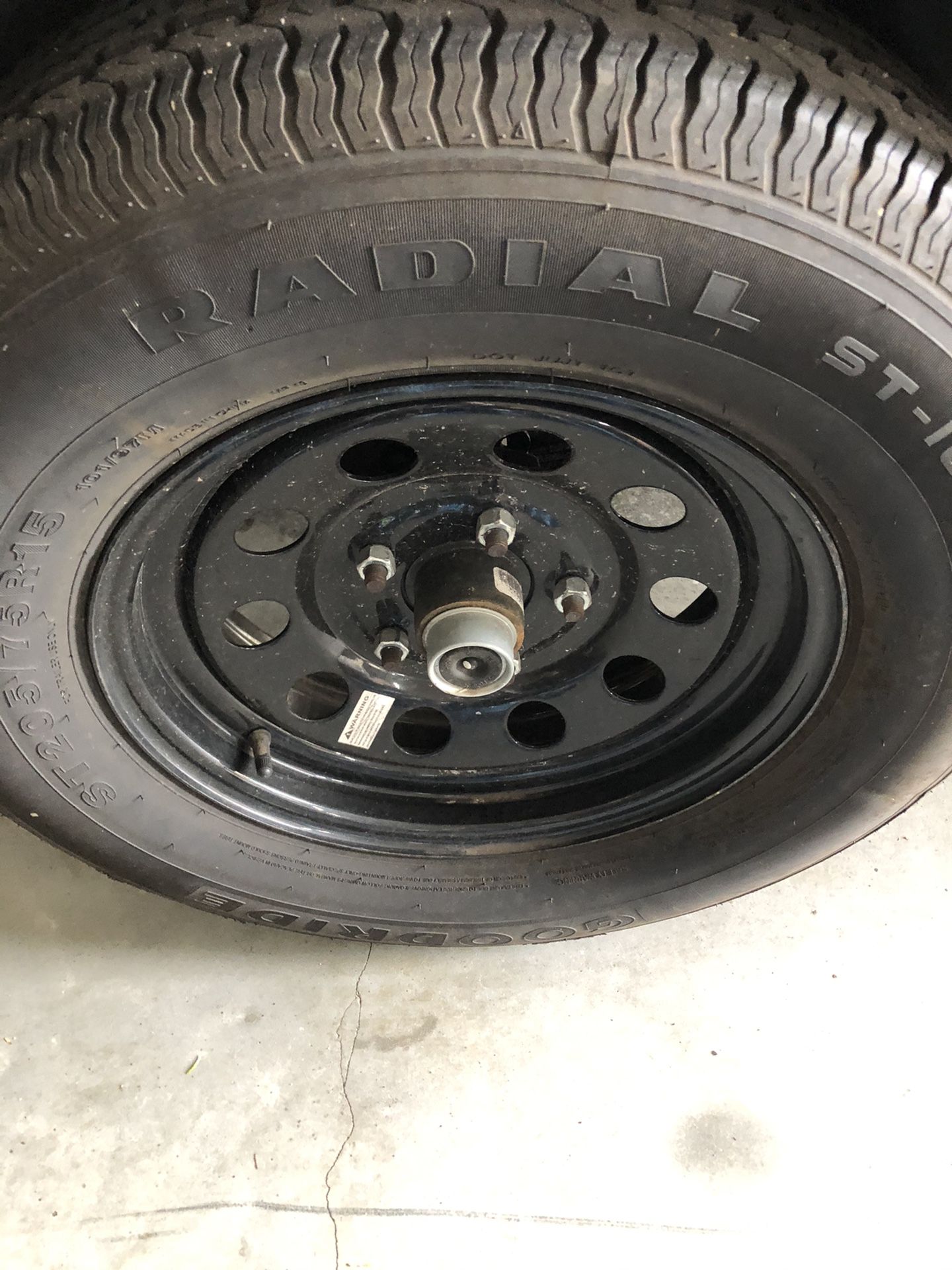 Trailer rims and tires new