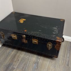 Vintage Steam Trunk From 1920S
