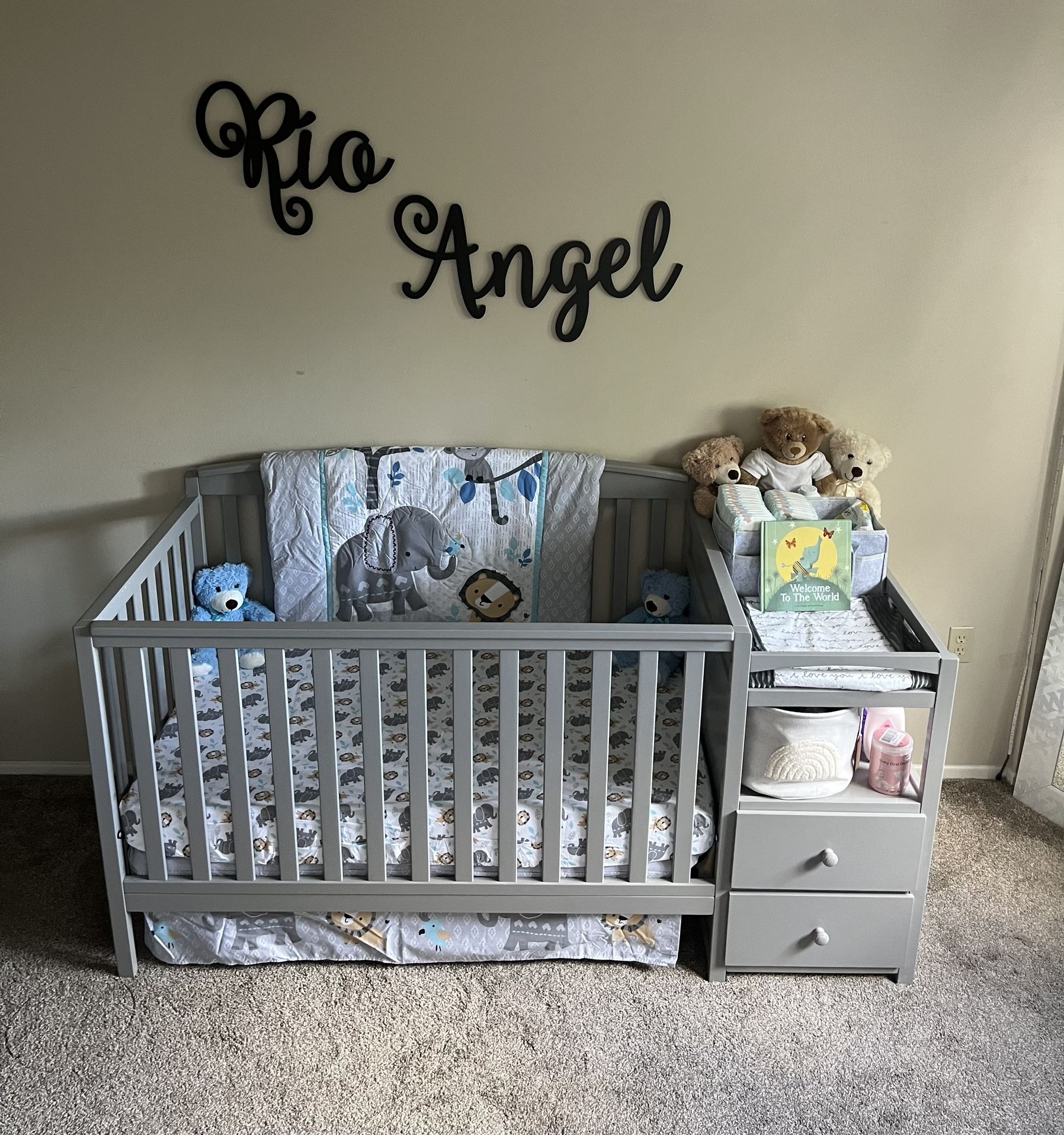 Gray Crib Set w/ Changing Table 