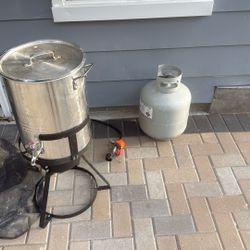 Propane Tank And Turkey Fryer 