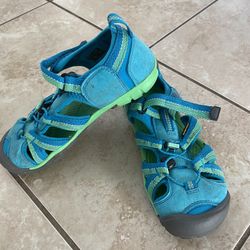 Keen Sandals, Girls Size 4