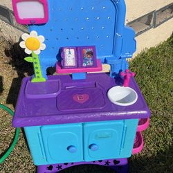 Doc mcstuffins 2025 kitchen set