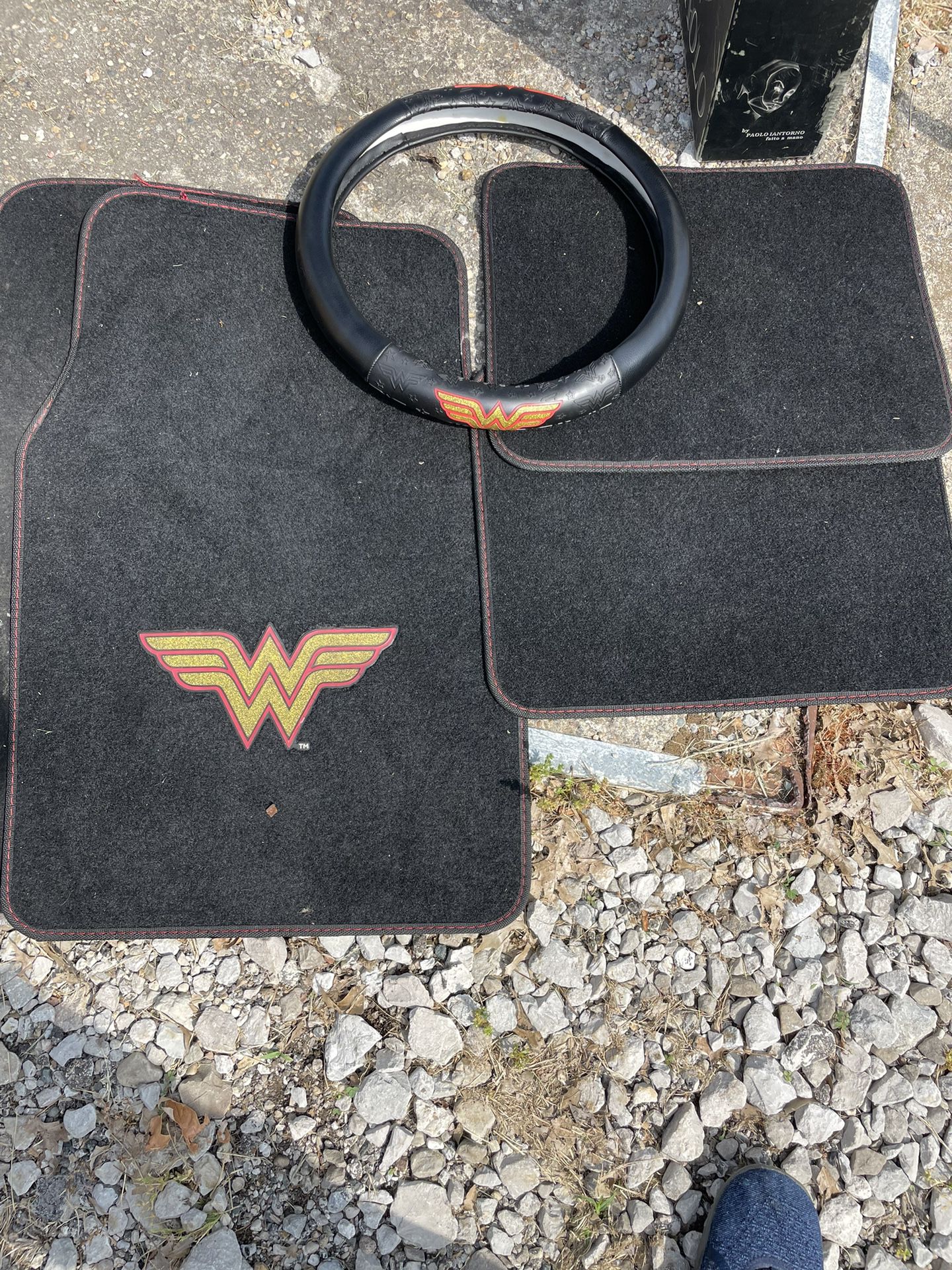 Wonder Women Steering Cover And Matching Follow Mats 