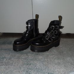 Women's Black Dr. Martens Jadon Max Hardware Leather Buckle Boots