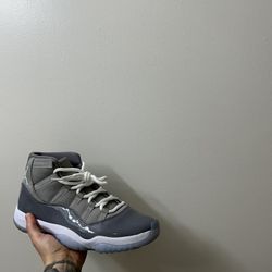 Jordan 11 Cool Grey (Size 10)