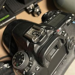 Canon 70D Camer 