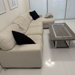 🛋️ FOR SALE: Sectional Couch — Excellent Condition!