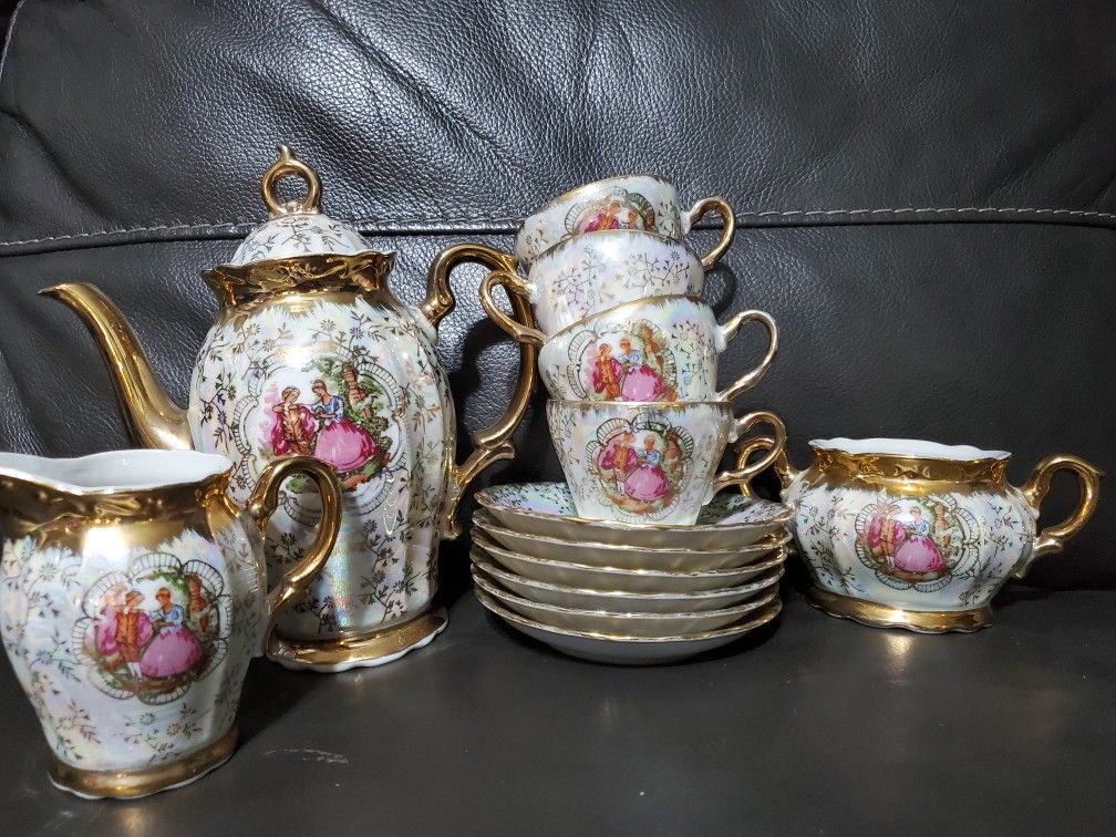 Vintage Royal Crown Arnart Creation Coffee/Tea Set 13 