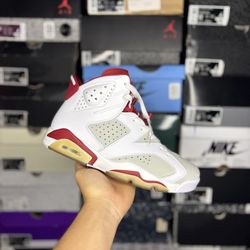 Size 8.5M - Jordan 6 “Alternate Hare”