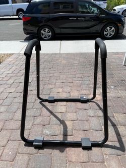 HANGING EXERCISE TOOL