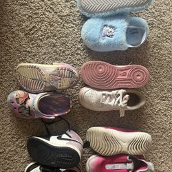 Girl Shoes Read Description For Price 