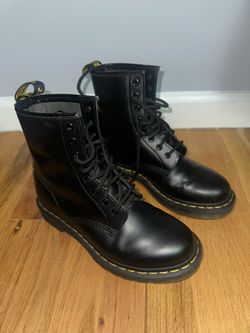 Dr Martens Classic Boots Size 7