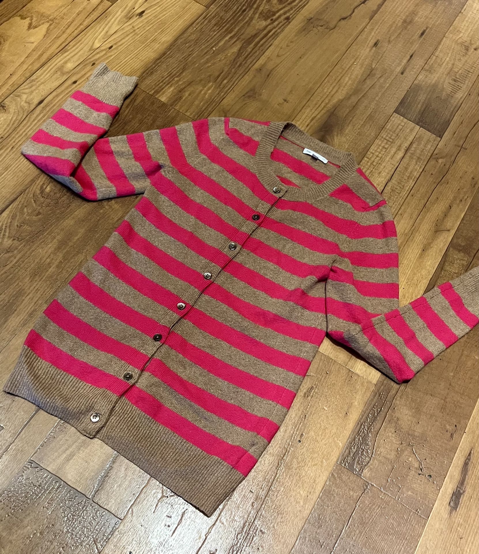 Women’s Sweater By The GAP. Size XS