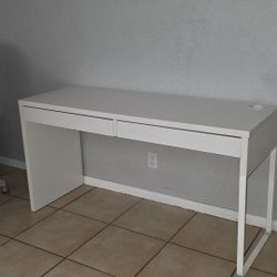 White Desk