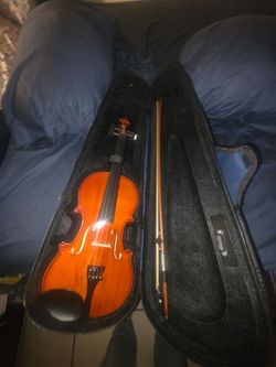 Cremona Full Size (4/4) Violin Outfit - Great Student Starter Kit