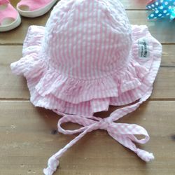 0-3MOS PINK & WHITE SEER SUCKER RUFFLE TIE IT YOURSELF BUCKET HAT