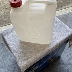 Small Water Container 
