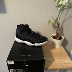 Size 11 - Air Jordan 11 Retro 2009 Space Jam NEW DS!!