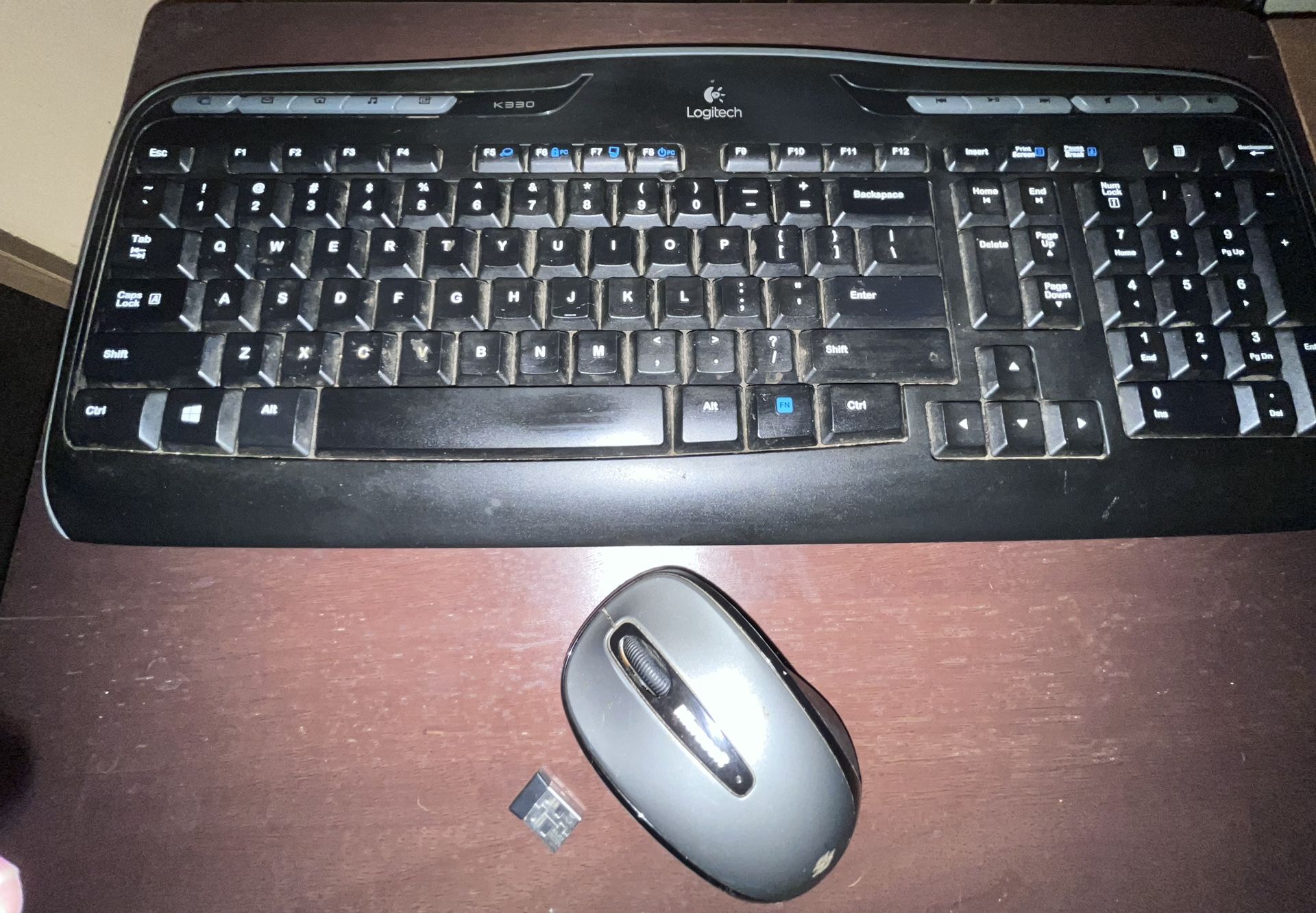 Used Logitech wireless keyboard & mouse in good condition 