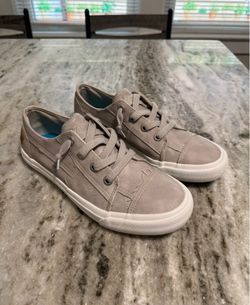 Blowfish Malibu Women’s Size 10  Sneakers