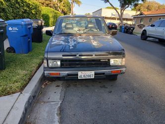 1989 Nissan pickup