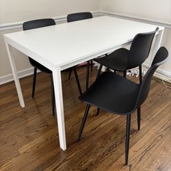 Dining Table And 4 Chairs Black And White 