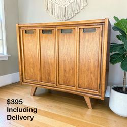 Mid-Century Modern Walnut Bar / Sideboard – Free Delivery 🚚