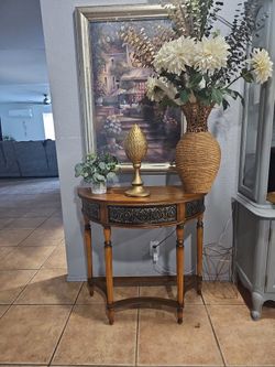 Side /entry Table