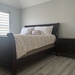 Wood King Size Bedroom Set