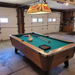 Pool Table Regulation 7' x 3.5' 