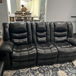 Black Leather Reclining Sofa
