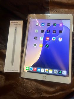 iPad 7th generation w stylus pen