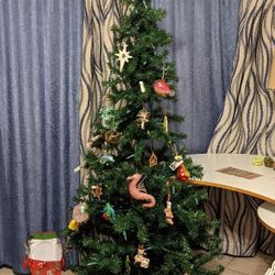 Reusable Christmas Tree