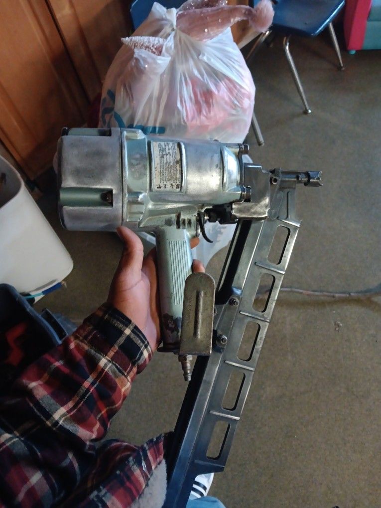 Hitachi Nail Gun 