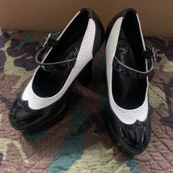 Retro Black And White Maryjane Heels