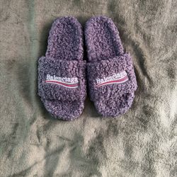 Balenciaga fuzzy slides