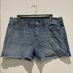 Levi’s Mid Rise Shorts SZ 12