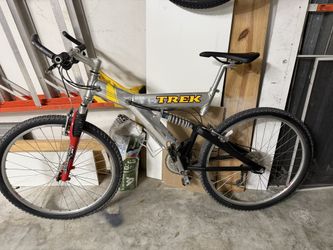 Trek Y5 Mountain Bike