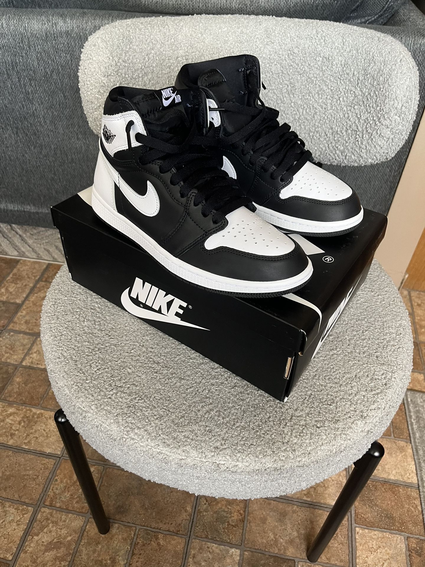 Air Jordan 1s High Size 8.5 Men