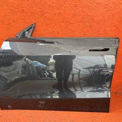 2020 - 2024 Tesla Model Y Left Driver Side Front Door Shell OEM 1483537-00-D