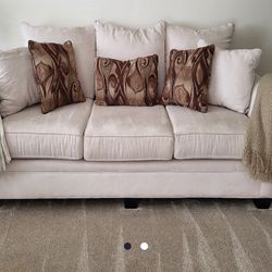 Sofa + Loveseat Set – $250 for BOTH! 🔥 