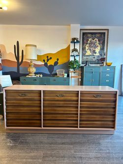 MCM Dresser / Pink & Wood / 9 Drawer / Vintage!