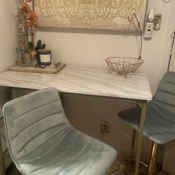 Kitchen Island With Two Bar Stools 