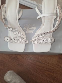 Lady heels size 7.5